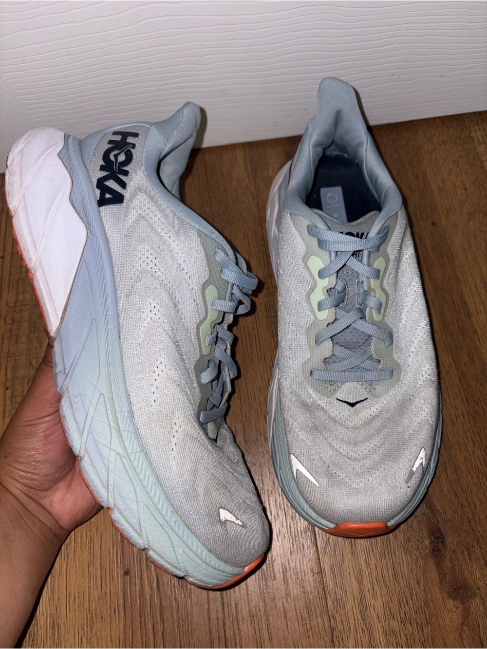 HOKA One One Arahi 6 Plein
Air Blue Fog Running Shoes
Women's 8